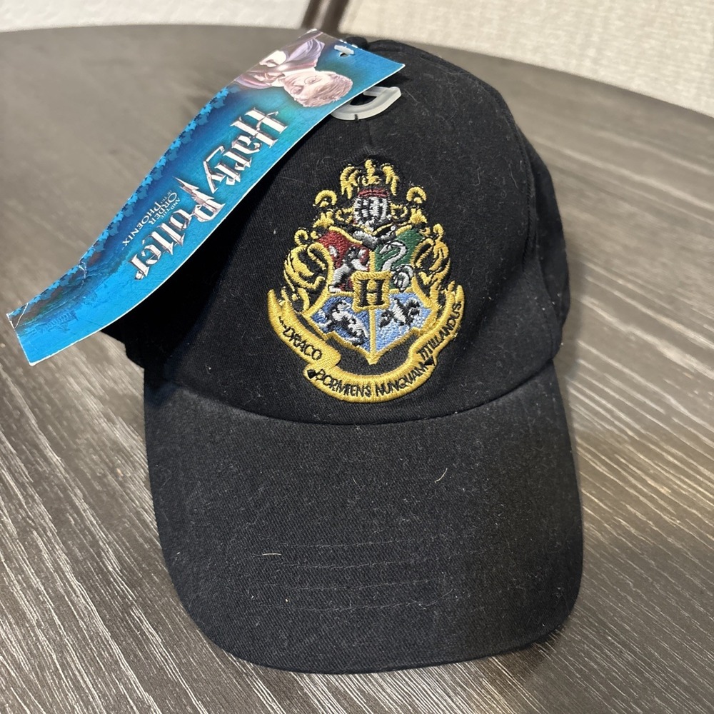 Harry Potter Embroidered Crest Collectible Hat NWT